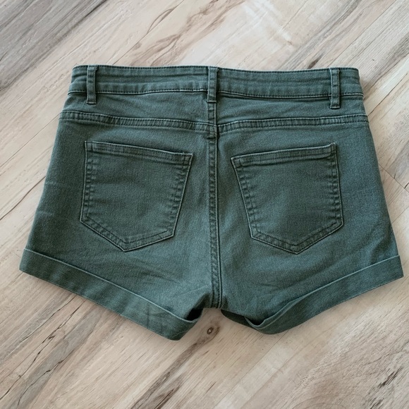 H&M Olive Green Shorts - Size 2 - Picture 2 of 3